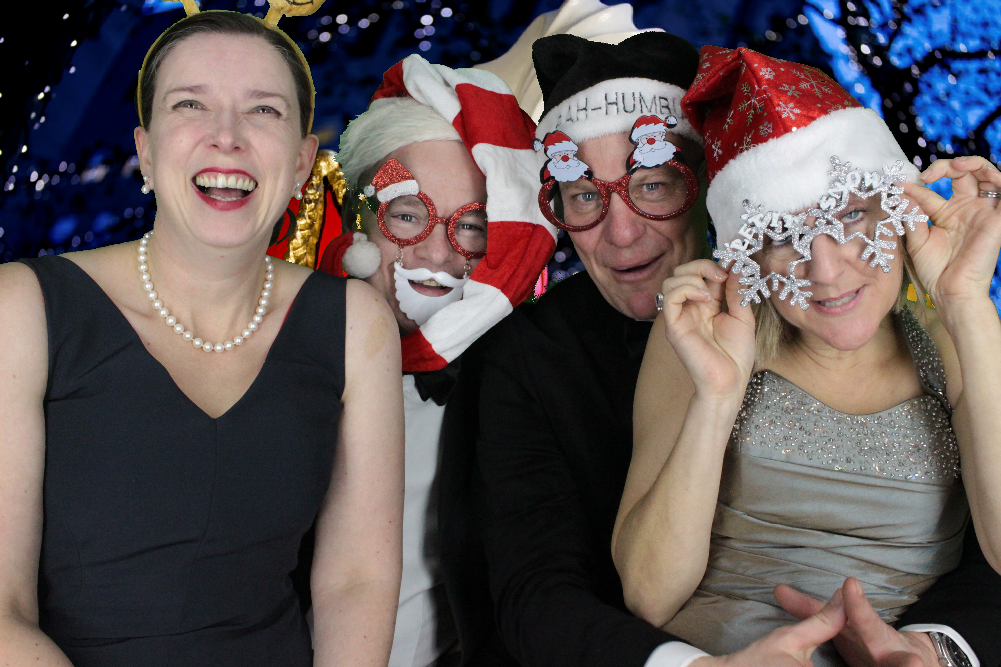 Upavon Officers' Mess Christmas Party | View more photos from the event at gallery.myphotoboothexperience.co.uk/u/MyPhotoBoothExperienceLtd/Upavon-Officers-Mess-Christmas-Party